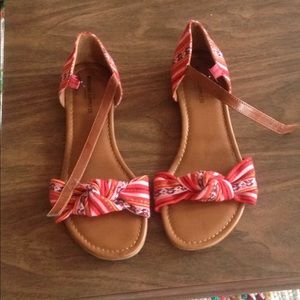 Sandle
